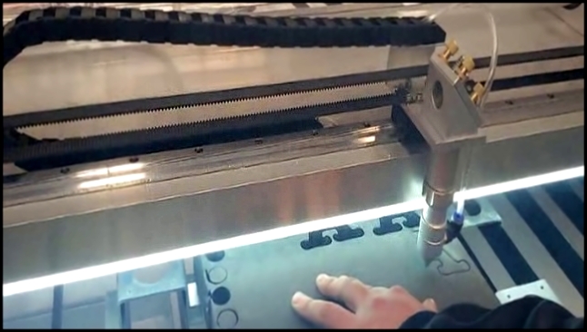 Видеоклип EVA foam laser cutting machine/laser cutting machine    www.laser-solution.com