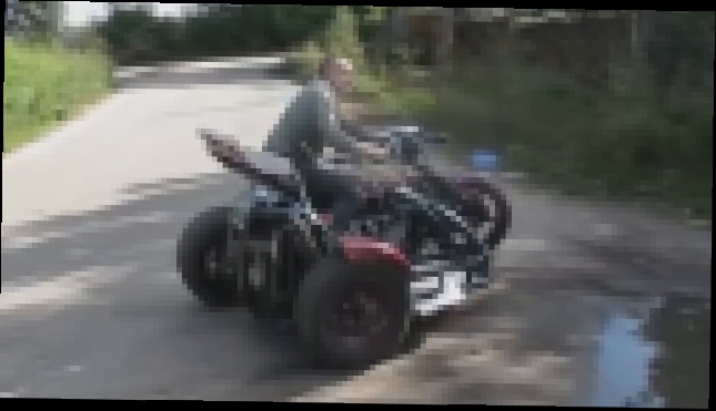 Видеоклип Мотоцикл с двиглом V8 от ГАЗ-53 собрал мужик из глубинки