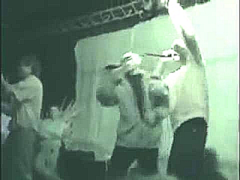 Видеоклип Рычаги Машин, Адик 22во7 и Noize Mc  на фесте White City Hip Hop 2005