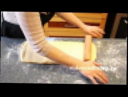Рецепт   Дрожжевое слоёное тесто danish от http   videoculinary ru 